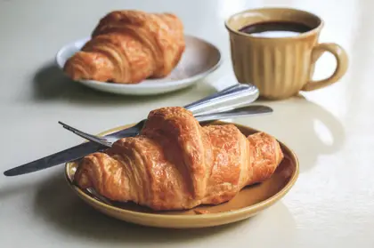 Butter Croissant & Filter